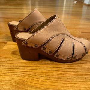 Chloe leather clog/mule